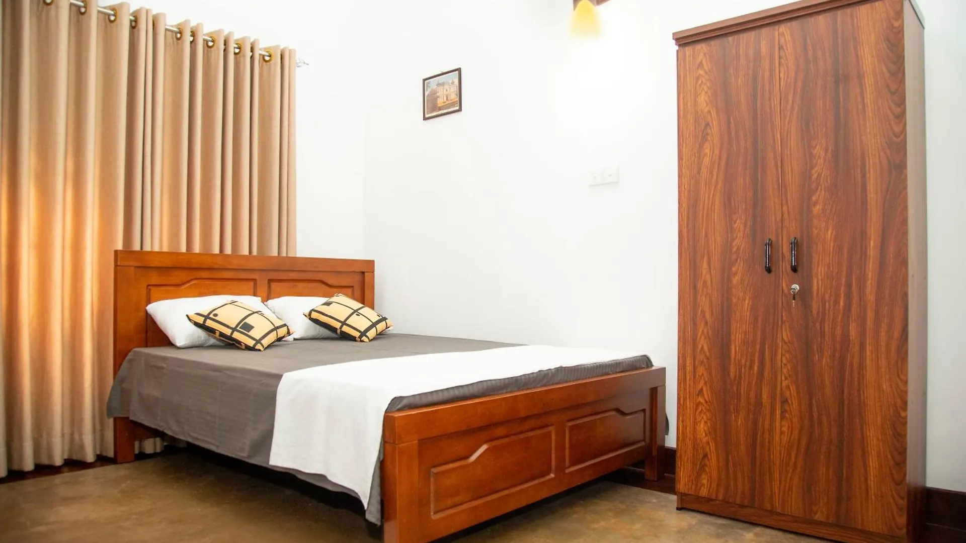 Kandy Hemantha Resort 0*,